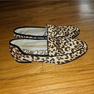 Sam Edelman Leopard Print Leather Flats Womans Size 7.5